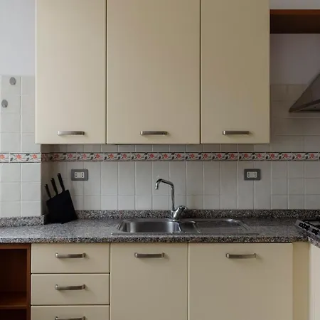 Altido Family Apt For 6, Right Next To The Appartamento *
