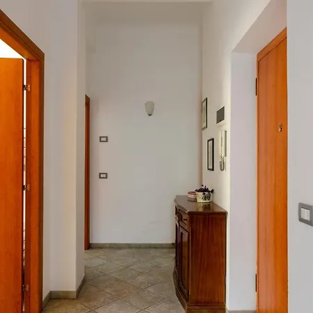 Altido Family Apt For 6, Right Next To The פינאלה ליגורה